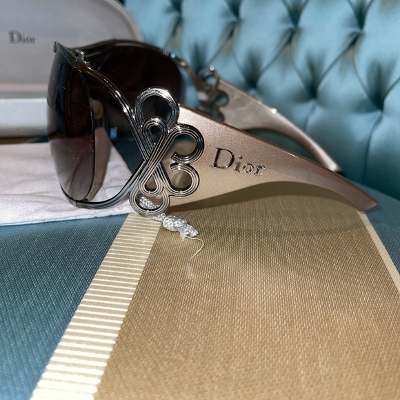 Dior sunglasses main image 4